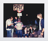 Demonstration gegen Schwarz-Blau I, 2000

Analoger C-Print, ca. 33 x 40 cm, kaschiert und gerahmt
Auflage: 5 + 2 AP, rückseitig signiert

Ausrufpreis: 500,-