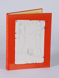 Zitat aus Widerstand X: Jonglage VII, 2024

Kohle auf Leinen auf Buch (ausgeschieden aus der Bibliothek der Akademie der Bildenden Künste), 30,7 x 23,5 x 3 cm
rückseitig signiert, datiert und betitelt

Ausrufpreis: 750,-